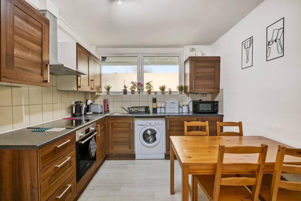 Peaceful 2-Bed South Bank Διαμέρισμα Λονδίνο Εξωτερικό φωτογραφία
